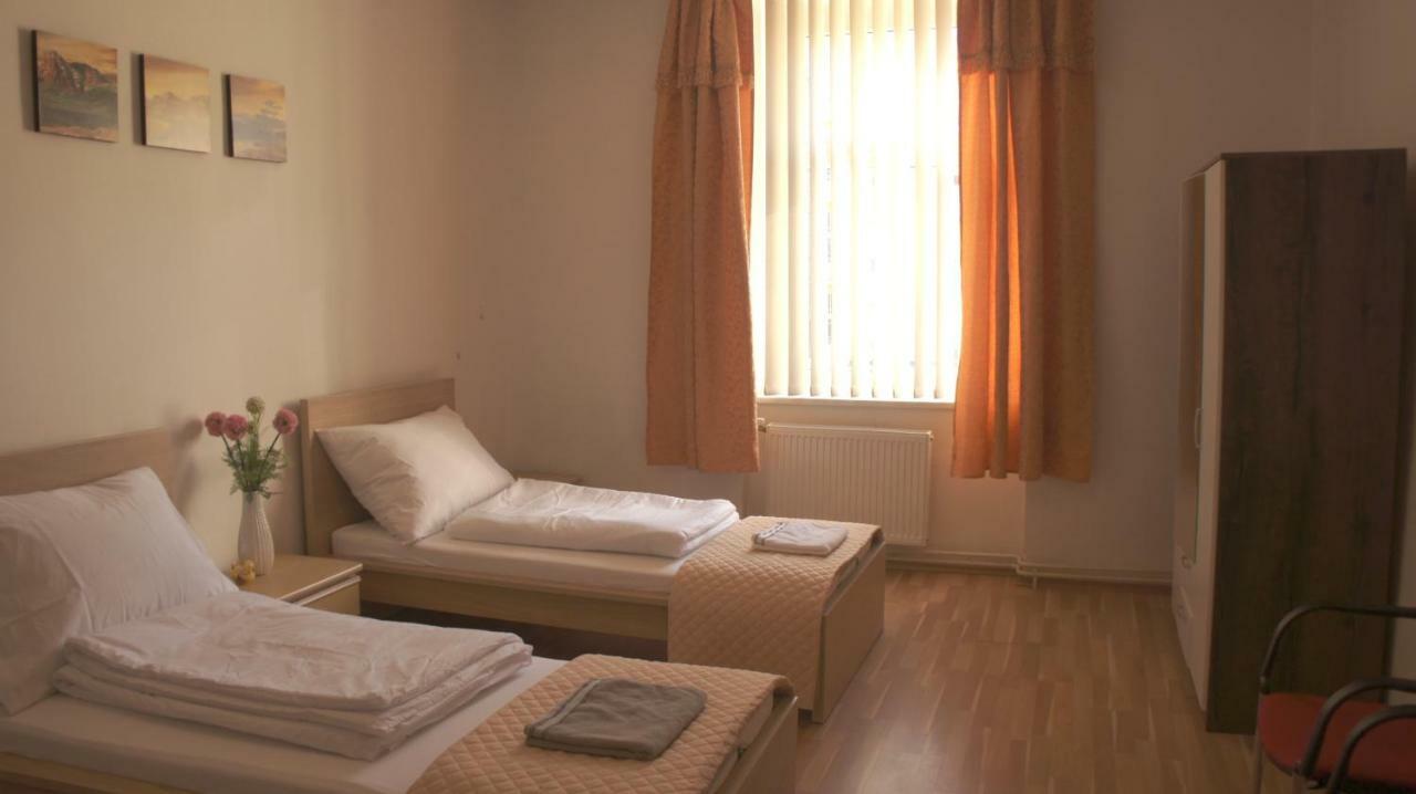7 Bubenecska Apartament Praga