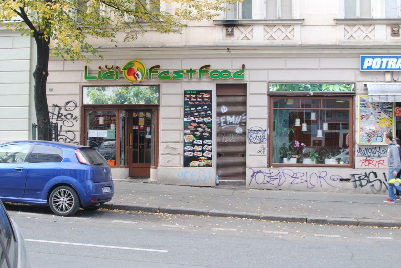 7 Bubenecska Praga