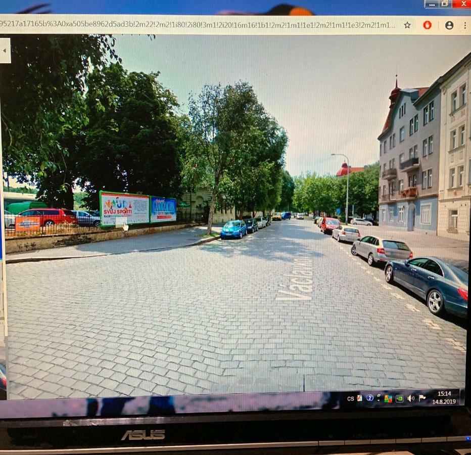 7 Bubenecska * Praga