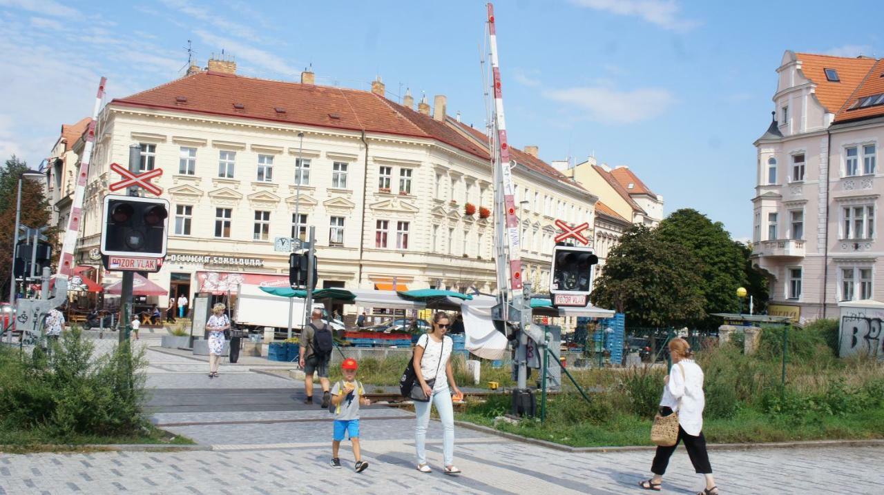 7 Bubenecska * Praga